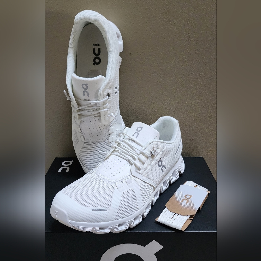 On Cloud, women's size 8